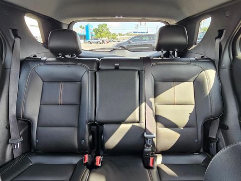 Used 2023 Chevrolet Equinox Premier FWD image 11