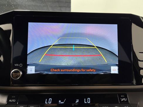 Certified 2025 Toyota Camry SE image 20