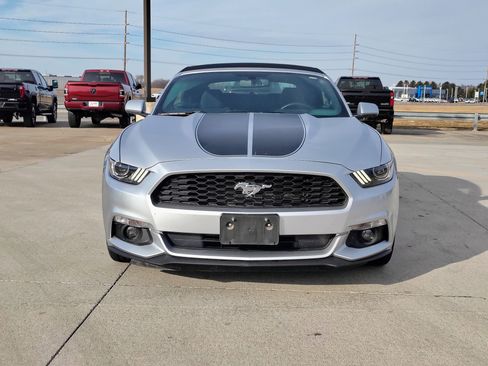 Used 2016 Ford Mustang Convertible w/ Equipment Group 051A image 7