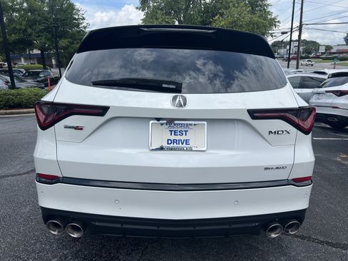 Used 2022 Acura MDX Type S AWD/4WD image 4