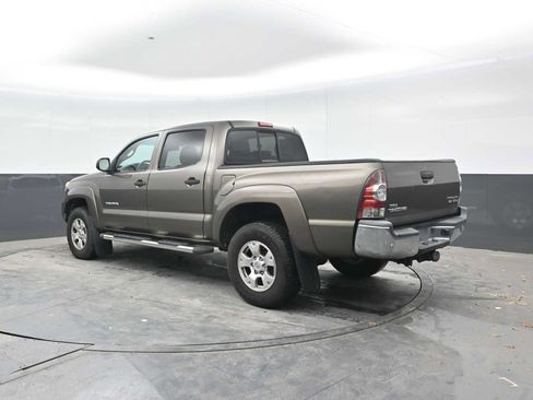 Used 2013 Toyota Tacoma PreRunner w/ SR5 Pkg RWD image 2