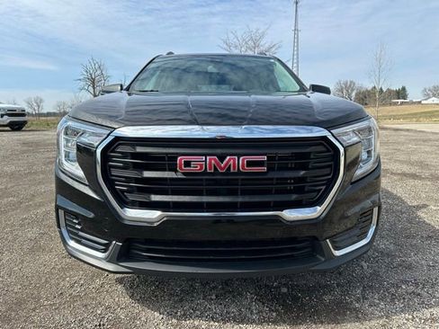 Used 2023 GMC Terrain SLE w/ Driver Convenience Package image 22