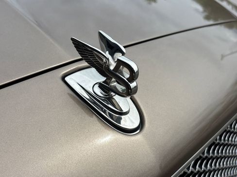 Used 2011 Bentley Mulsanne RWD image 20