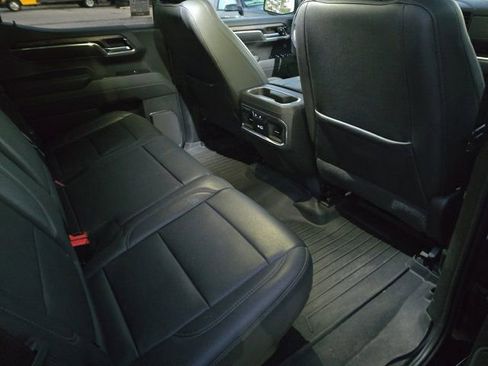 Used 2022 GMC Sierra 1500 SLT w/ SLT Premium Plus Package image 11