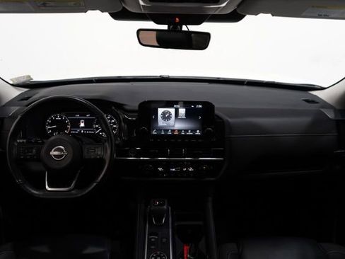 Used 2024 Nissan Pathfinder SL image 14