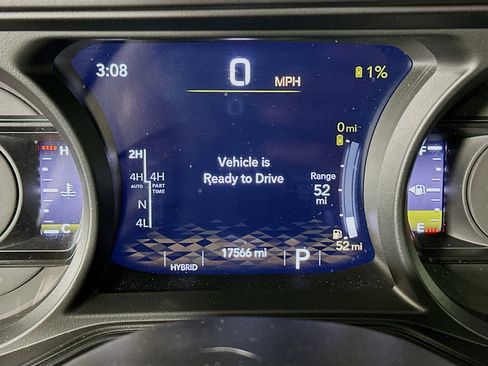 Used 2024 Jeep Wrangler Unlimited w/ Convenience Group AWD/4WD image 19