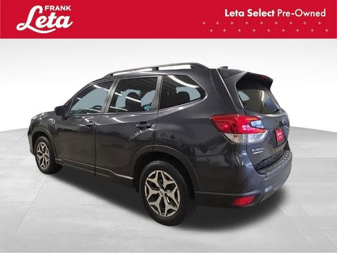 Used 2019 Subaru Forester Premium image 4