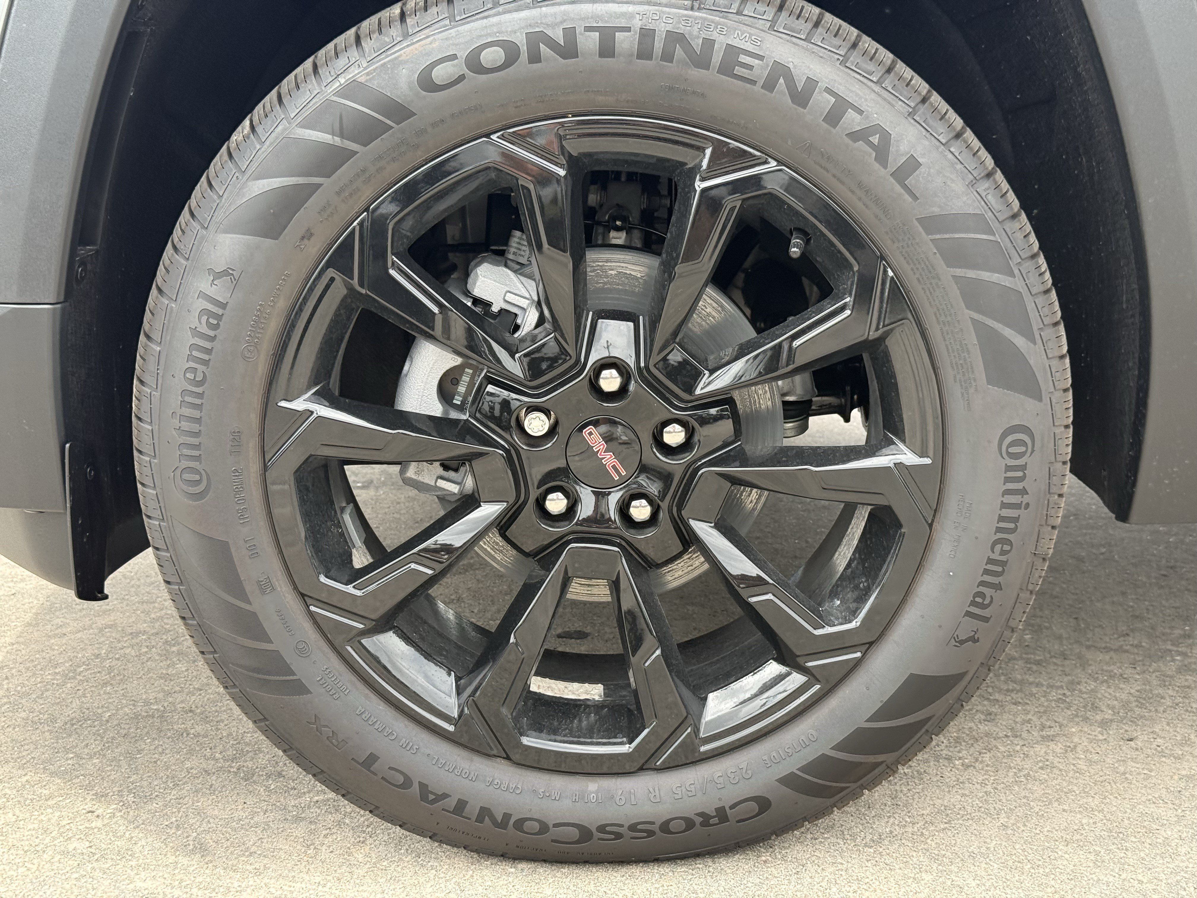 New 2026 GMC Terrain Elevation w/ Black Edition FWD image 9