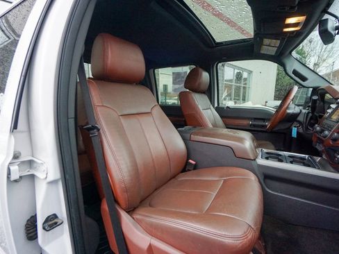 Used 2012 Ford F250 King Ranch w/ King Ranch w/Chrome Pkg image 35