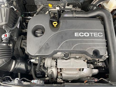 Used 2022 Chevrolet Equinox Premier image 24