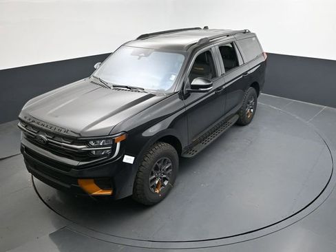 Certified 2025 Ford Expedition Tremor image 44