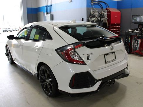 Used 2018 Honda Civic Sport image 29