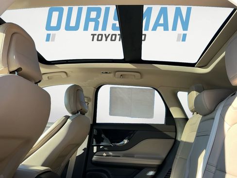 Used 2020 Lincoln Corsair FWD w/ Premium Package image 19