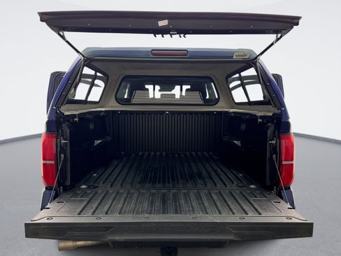 Used 2024 Toyota Tacoma SR5 AWD/4WD image 19