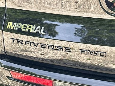 Used 2025 Chevrolet Traverse RS AWD/4WD image 14