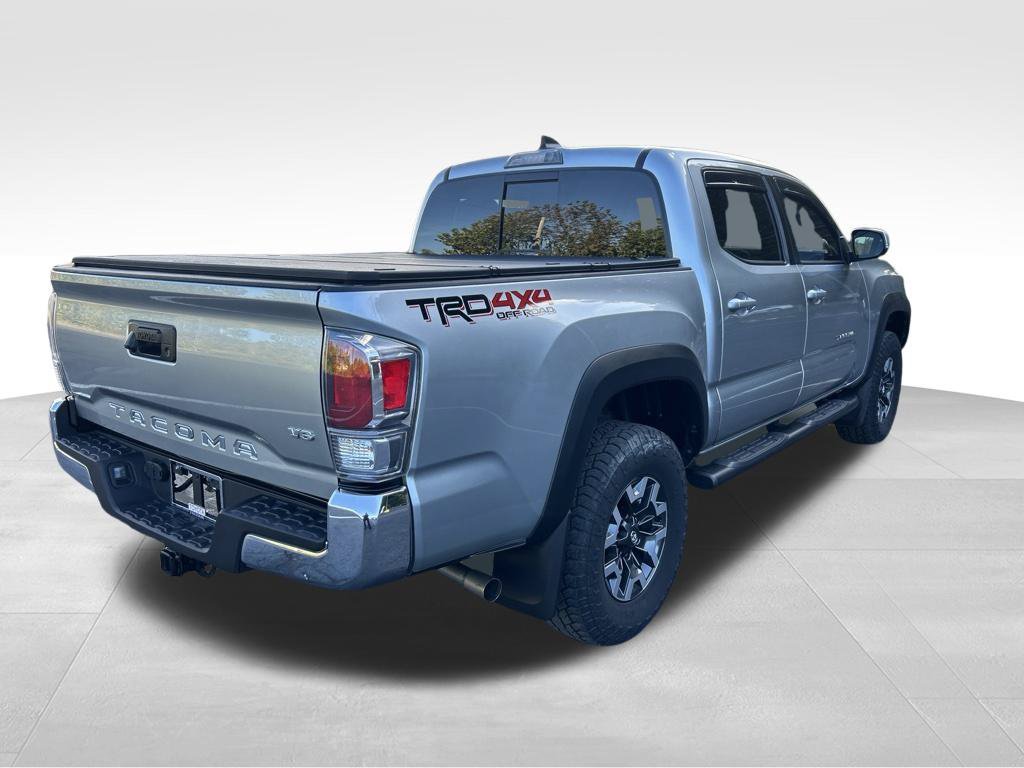 Certified 2023 Toyota Tacoma TRD Off-Road AWD/4WD image 5
