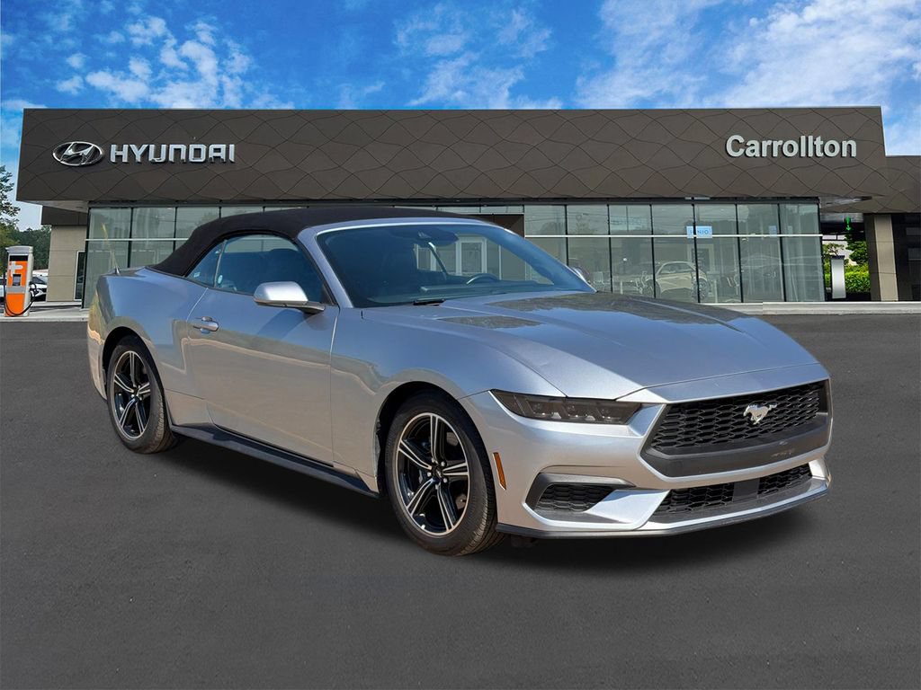 Used 2025 Ford Mustang Premium RWD image 3