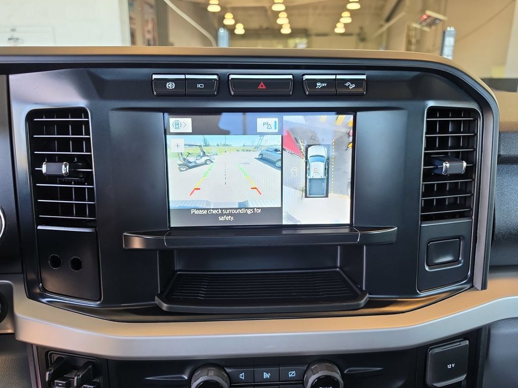 Used 2023 Ford F350 XLT w/ 360-Degree Camera Package AWD/4WD image 14