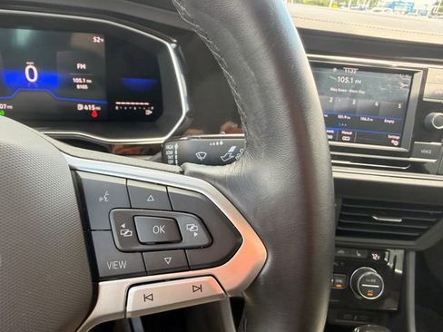Used 2023 Volkswagen Jetta SE FWD image 26