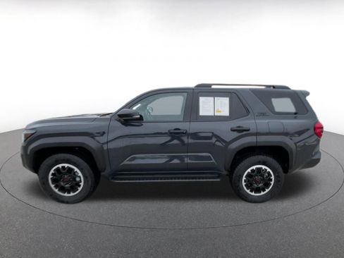 Used 2025 Toyota 4Runner TRD Off-Road image 9