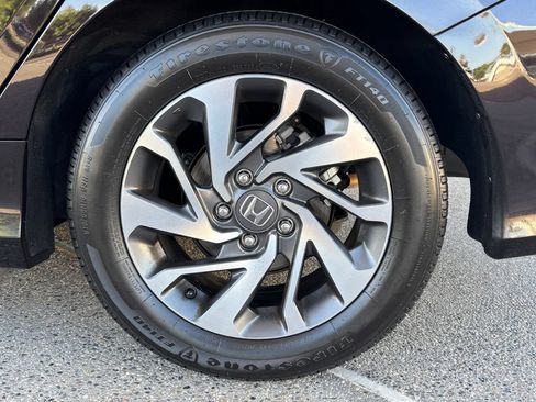 Used 2018 Honda Civic EX image 28