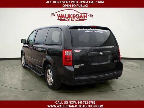 Used 2009 Dodge Grand Caravan SE FWD image 4