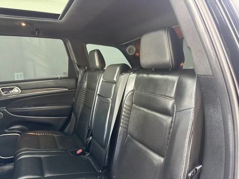 Used 2018 Jeep Grand Cherokee SRT AWD/4WD image 25