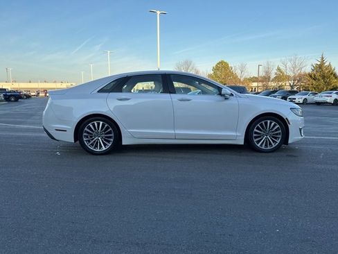 Used 2017 Lincoln MKZ Premiere image 6