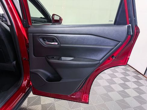 Certified 2024 Nissan Rogue SL FWD image 49