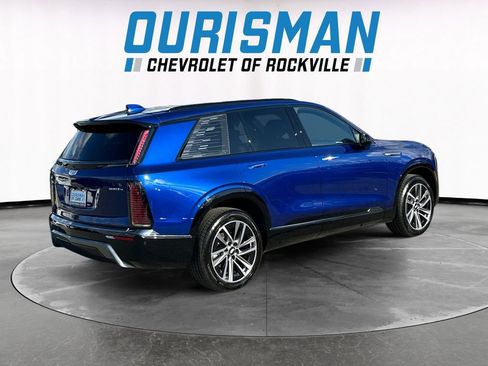 Used 2026 Cadillac Vistiq Sport w/ LPO, Floor Liner Package image 6