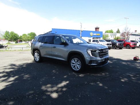 Used 2025 GMC Acadia Elevation w/ Elevation Premium Package AWD/4WD image 37