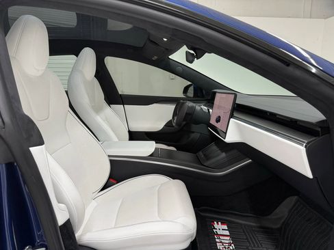 Used 2023 Tesla Model S Plaid image 10