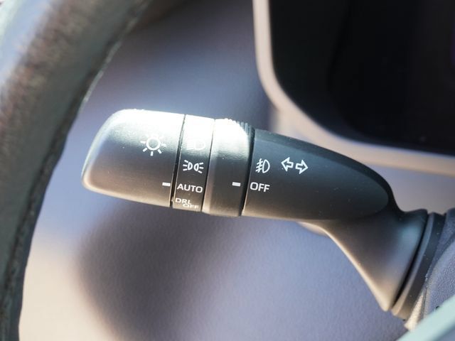 Used 2024 Toyota Tundra Limited AWD/4WD image 31