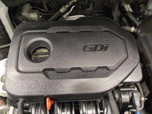 Used 2019 Hyundai Santa Fe Limited w/ Cargo Package image 30