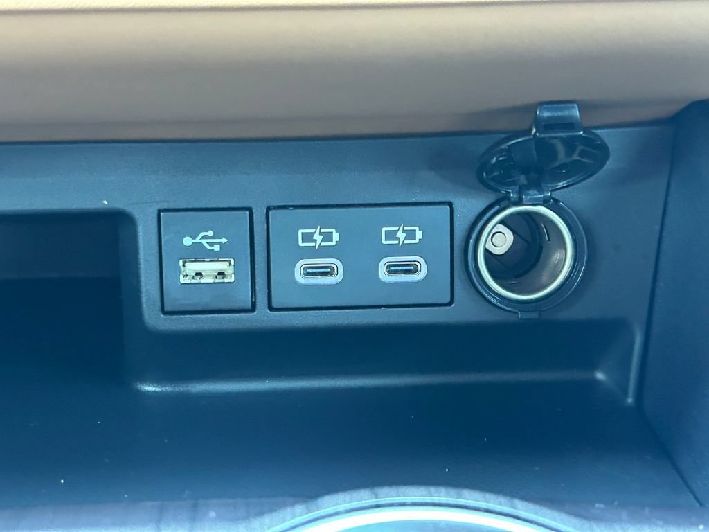 Certified 2026 Toyota Highlander Platinum AWD/4WD image 34