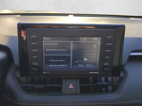 Used 2021 Toyota RAV4 LE image 18