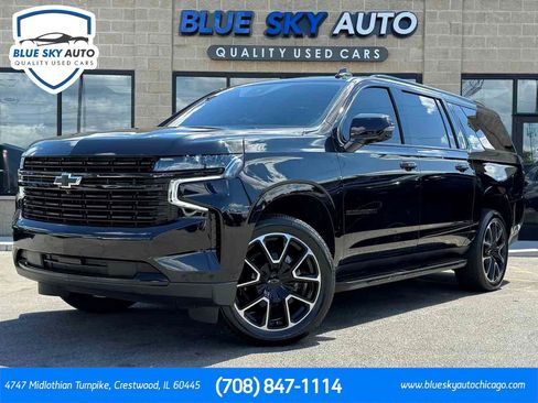 Used 2024 Chevrolet Suburban RST w/ Luxury Package AWD/4WD image 1