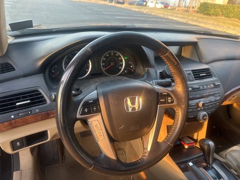 Used 2012 Honda Accord EX-L image 9