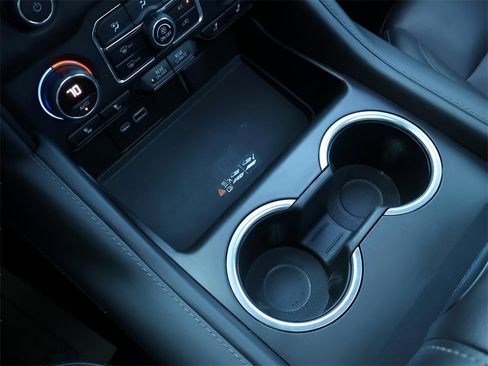 Used 2022 Chevrolet Tahoe LT w/ LT Signature Plus Package image 32