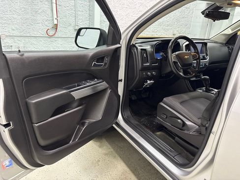 Used 2018 Chevrolet Colorado LT w/ LT Convenience Package AWD/4WD image 15