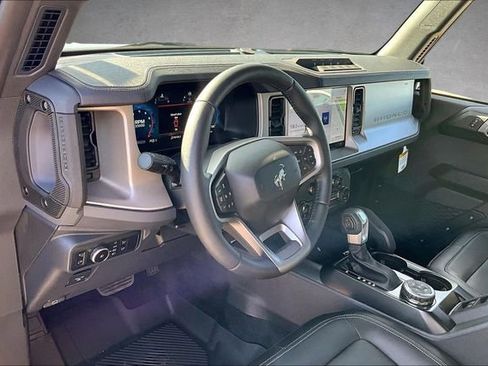 New 2025 Ford Bronco Outer Banks w/ Sasquatch Package image 5