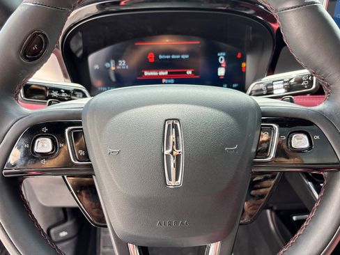 Certified 2025 Lincoln Corsair Reserve AWD/4WD image 16