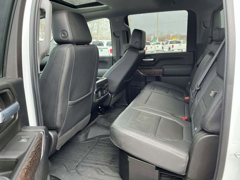 Used 2021 GMC Sierra 3500 Denali w/ Denali Ultimate Package image 29