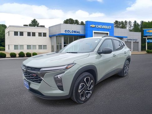 Used 2024 Chevrolet Trax RS w/ Sunroof Package image 1