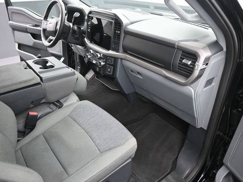 Used 2025 Ford F150 XLT w/ Equipment Group 301A Standard image 17