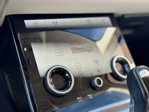 Used 2020 Land Rover Range Rover Evoque SE image 24