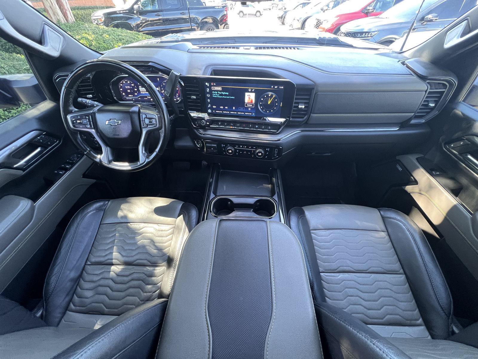 Used 2024 Chevrolet Silverado 2500 ZR2 w/ Technology Package AWD/4WD image 38