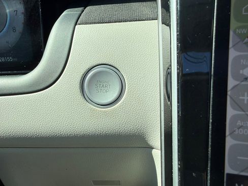 Used 2023 Hyundai Tucson Limited w/ Cargo Package image 18