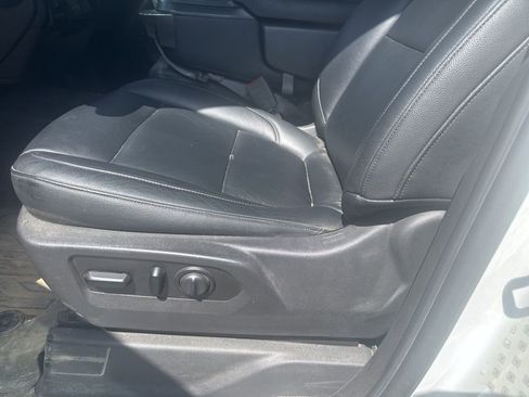 Used 2021 GMC Sierra 2500 SLE w/ SLE Value Package; image 10