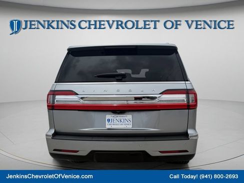 Used 2020 Lincoln Navigator Reserve w/ Luxury Package AWD/4WD image 6